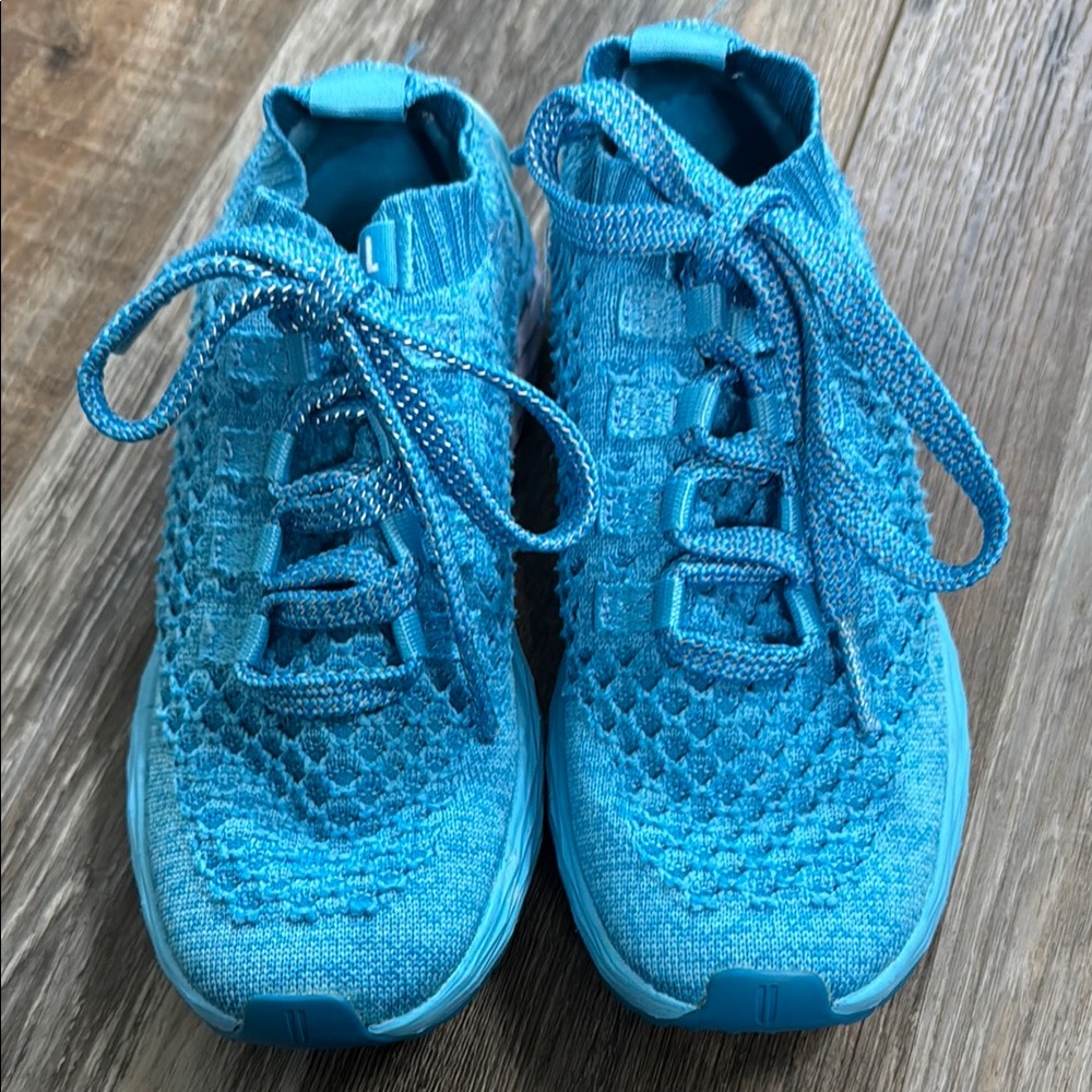 NO BULL Allday Knit Sneakers Bright Blue, Size 6, LIKE NEW!